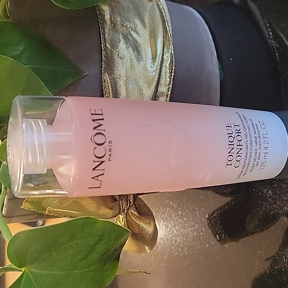 Lancome Tonique Confort. BRAND NEW NEVER OPENED